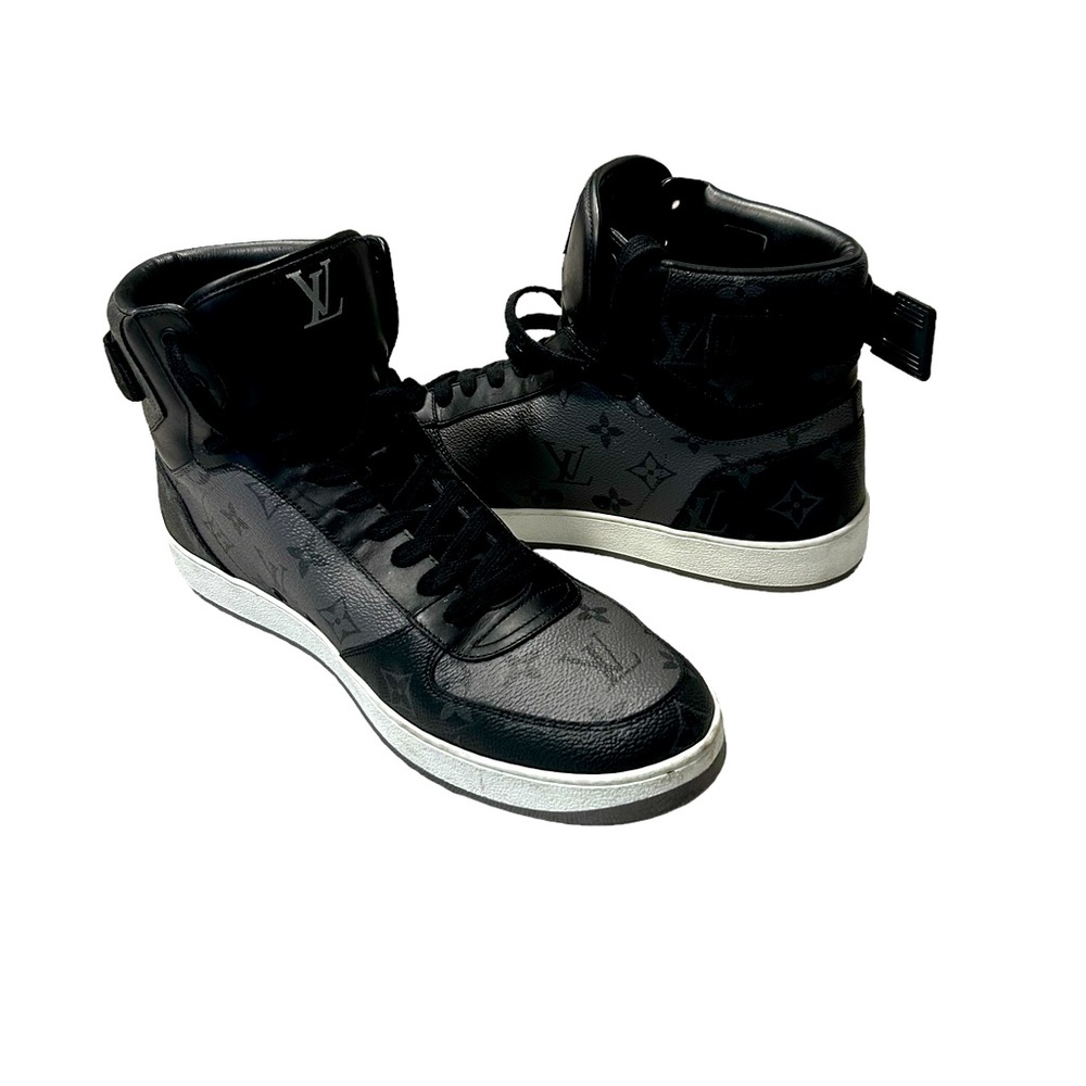 Men Louis Vuitton High Top Sneakers sz 10 . Worn a few times.